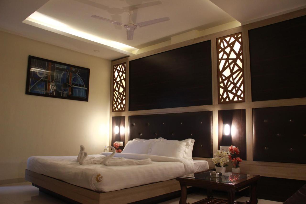 Hotel Dayal Shree Paradise Bhopal Buitenkant foto