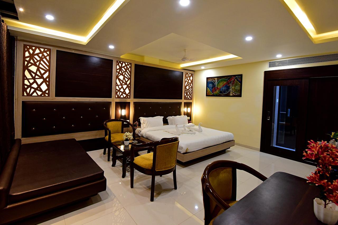 Hotel Dayal Shree Paradise Bhopal Buitenkant foto
